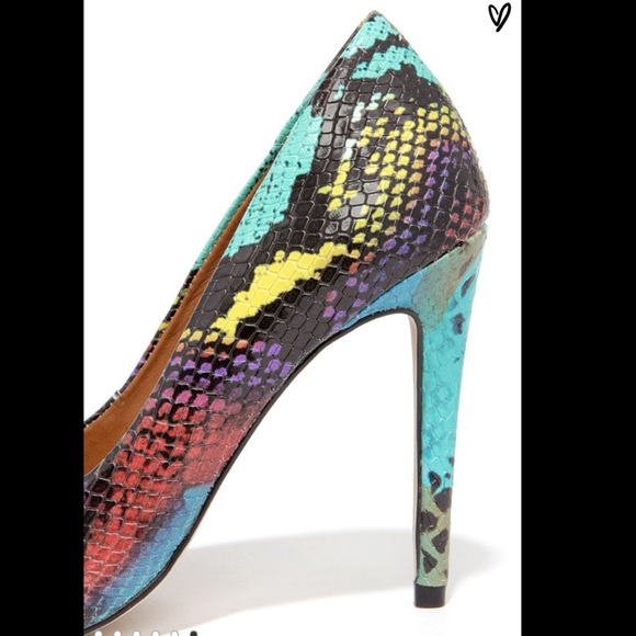 Steve Madden Proto Multi Snake Pointed Pumps - Picture 4 of 10
